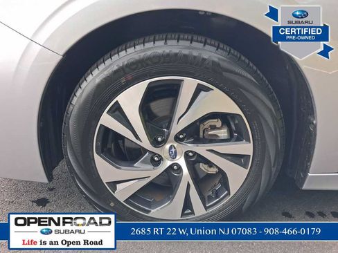 Used 2025 Subaru Legacy Premium AWD/4WD image 10