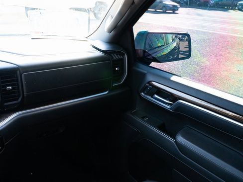 Used 2022 Chevrolet Silverado 1500 RST image 10