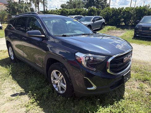 Used 2019 GMC Terrain SLE w/ Driver Convenience Package AWD/4WD image 1