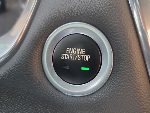 Used 2023 Chevrolet Traverse LT FWD image 22