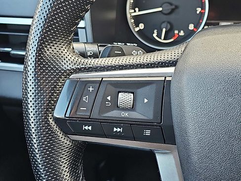 Used 2024 Mitsubishi Outlander SE image 23