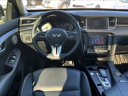 Certified 2025 INFINITI QX50 Luxe image 7