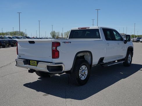 Used 2025 Chevrolet Silverado 2500 LT w/ Convenience Package AWD/4WD image 6