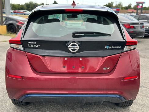 Used 2018 Nissan Leaf SV w/ SV Technology Package FWD image 7