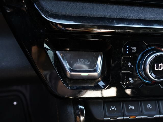 Used 2024 GMC Sierra 1500 AT4 w/ Technology Package AWD/4WD image 22