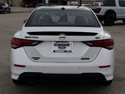 Used 2023 Nissan Sentra SR w/ Midnight Edition Package image 9