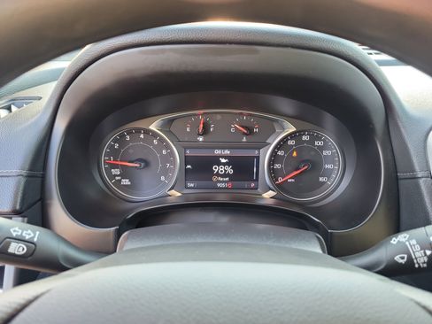 Used 2024 GMC Terrain SLE w/ Driver Convenience Package image 21