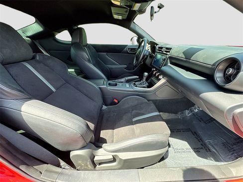 Used 2023 Toyota GR86 Premium image 26