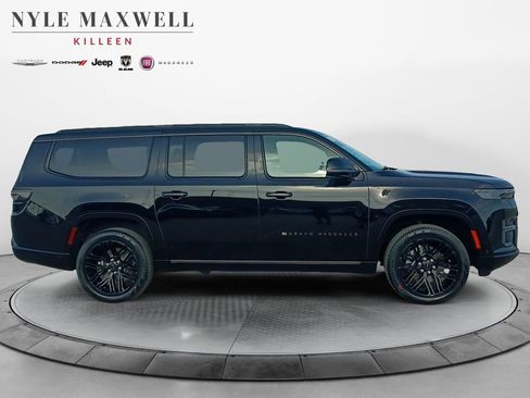 New 2026 Jeep Grand Wagoneer L Limited AWD/4WD image 17