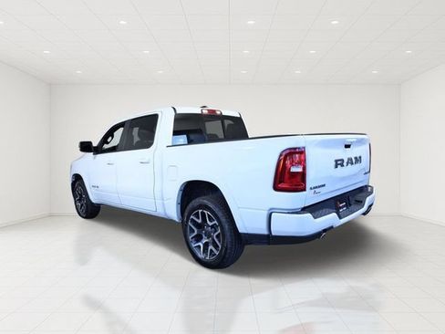 Used 2025 RAM 1500 Laramie w/ Sport Appearance Package AWD/4WD image 4