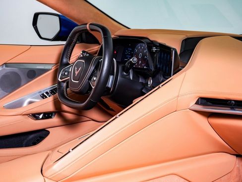 Used 2022 Chevrolet Corvette Stingray Premium Conv w/ Z51 Performance Package image 16