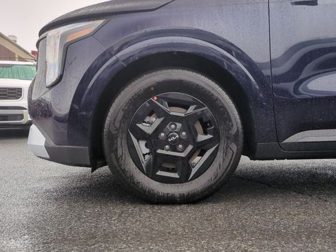 New 2026 Kia Carnival image 16