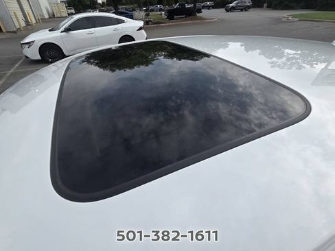 Used 2019 Honda Accord EX image 10