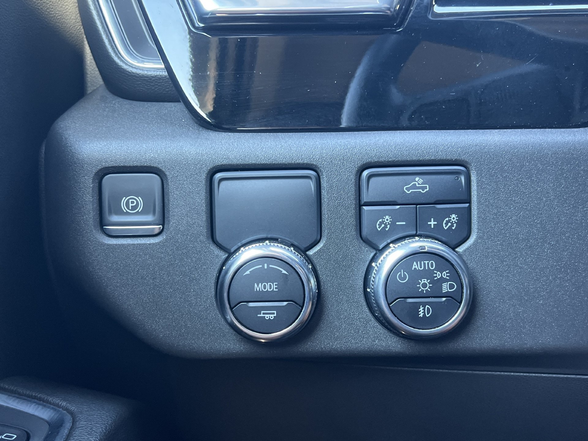Used 2025 GMC Sierra 1500 Elevation RWD image 13