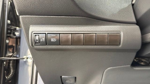 Used 2024 Toyota Corolla LE FWD image 34