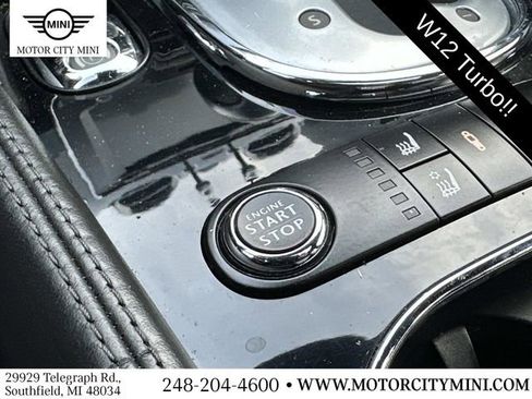 Used 2015 Bentley Flying Spur W12 image 32