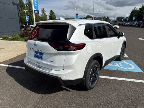 New 2026 Nissan Rogue SV w/ Cold Weather Package image 7