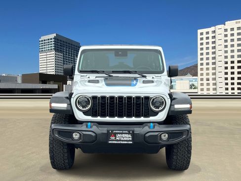 Used 2024 Jeep Wrangler Unlimited Rubicon 4xe AWD/4WD image 2