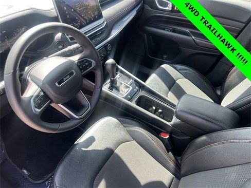 Used 2024 Jeep Compass Trailhawk image 15