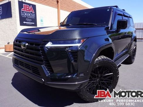 Used 2024 Lexus GX 550 w/ Accessory Package (2T) image 1