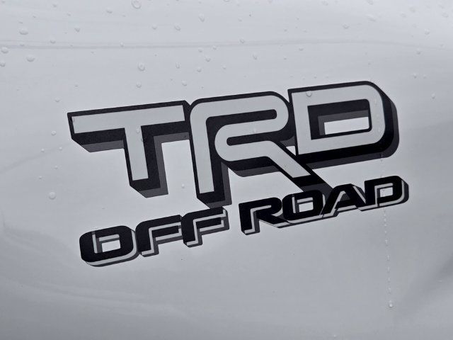 Used 2025 Toyota Tacoma TRD Off-Road AWD/4WD image 18