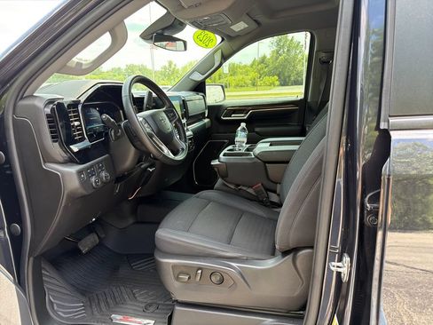 Used 2023 Chevrolet Silverado 1500 RST AWD/4WD image 10