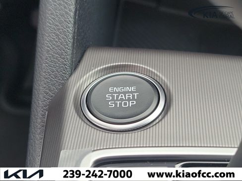 New 2026 Kia Sportage EX FWD image 30