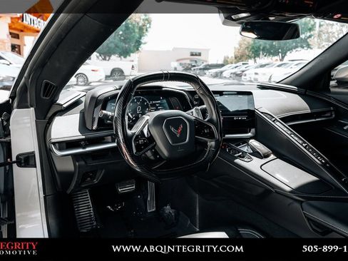 Used 2021 Chevrolet Corvette Stingray Coupe w/ 1LT RWD image 18
