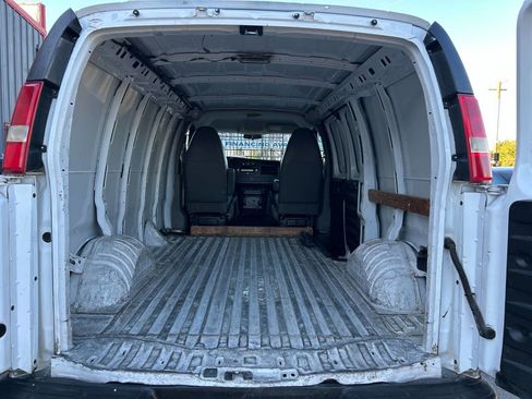 Used 2012 Chevrolet Express 1500 image 15