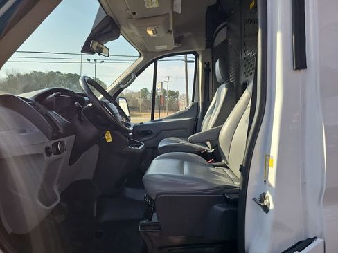 Used 2019 Ford Transit 250 148 Medium Roof image 13