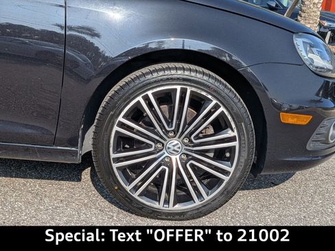 Used 2014 Volkswagen Eos w/ Sport Package image 13