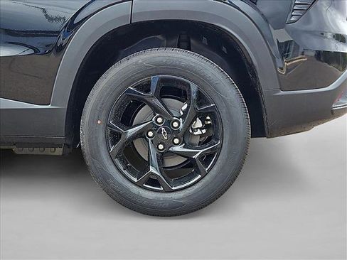 New 2026 Chevrolet Trax LT w/ Driver Confidence Package FWD image 10