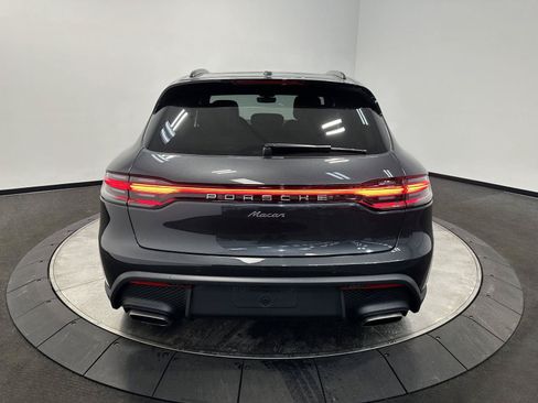 Certified 2026 Porsche Macan AWD/4WD image 6