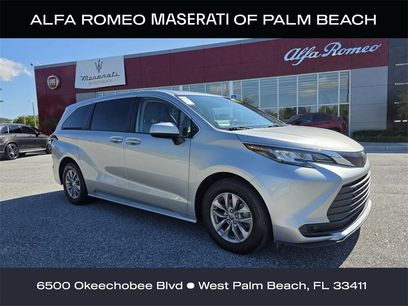 Used 2022 Toyota Sienna LE