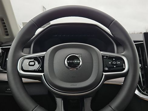 New 2026 Volvo XC90 T8 Ultra w/ Protection Package Premier AWD/4WD image 17