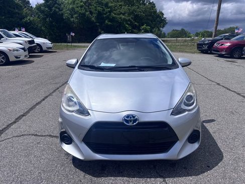 Used 2015 Toyota Prius C Two FWD image 2