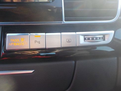 Used 2017 Audi A8 L 3.0T w/ Executive Package image 26