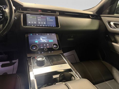 Used 2019 Land Rover Range Rover Velar S AWD/4WD image 20