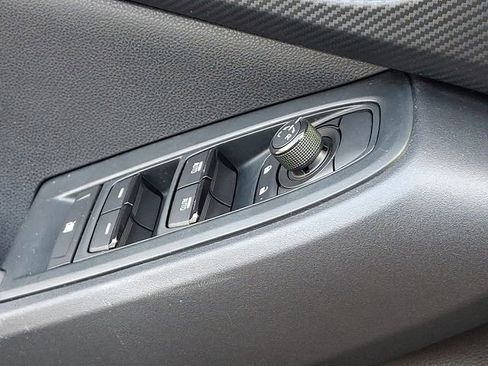 Used 2024 Subaru Crosstrek 2.0i Premium image 23