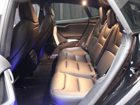 Used 2020 Tesla Model S Performance image 44