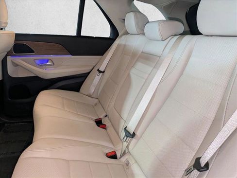 Certified 2025 Mercedes-Benz GLE 350 4MATIC image 18