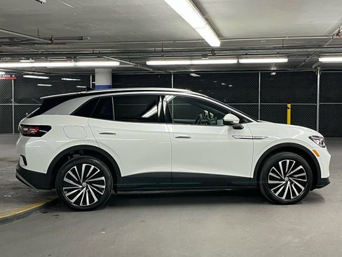 Used 2023 Volkswagen ID.4 Pro S Plus image 39