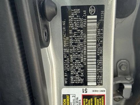 Used 2019 Toyota Camry LE FWD image 3