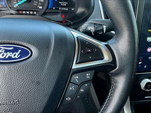 Used 2024 Ford Edge SEL AWD/4WD image 13