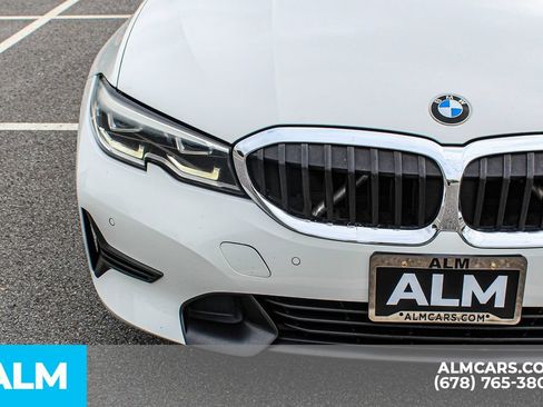 Used 2020 BMW 330i Sedan w/ Convenience Package RWD image 11