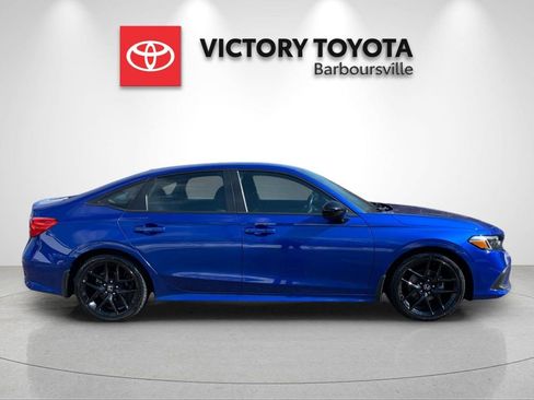 Used 2023 Honda Civic Sport image 6