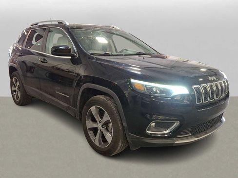 Used 2019 Jeep Cherokee Limited image 2
