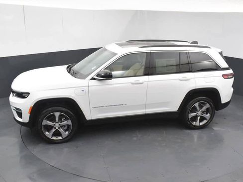 New 2024 Jeep Grand Cherokee Limited 4xe image 41