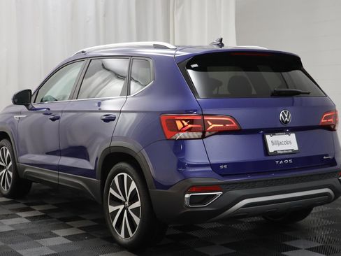 Used 2023 Volkswagen Taos SE image 14