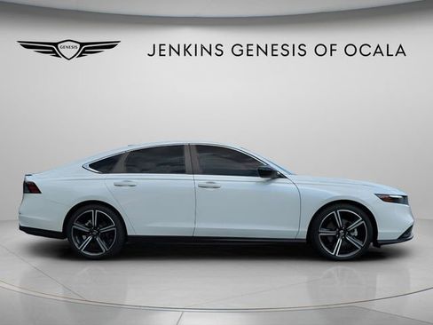 Used 2023 Honda Accord Sport image 8